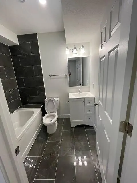 Bedroom In Southwest D Edmonton